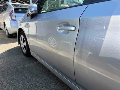 2013 Toyota Prius - Thumbnail
