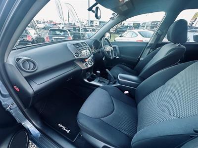 2009 Toyota RAV4 - Thumbnail