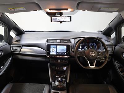 2024 Nissan Leaf - Thumbnail