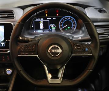 2024 Nissan Leaf - Thumbnail