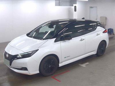 2024 Nissan Leaf - Thumbnail