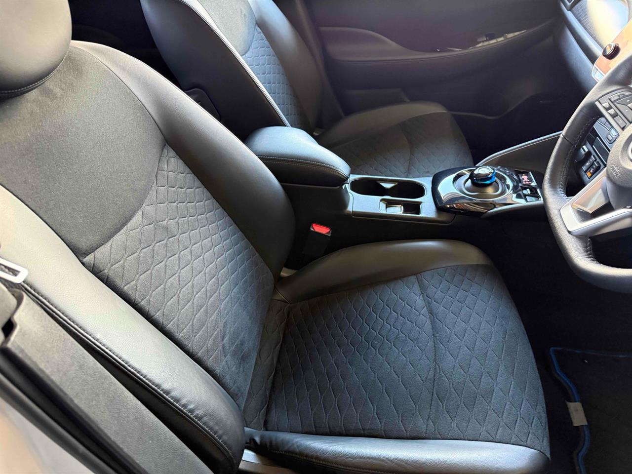 2024 Nissan Leaf