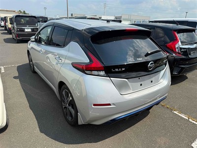 2018 Nissan Leaf - Thumbnail