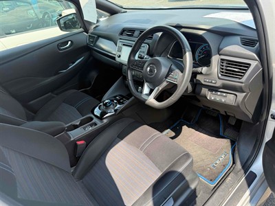 2018 Nissan Leaf - Thumbnail