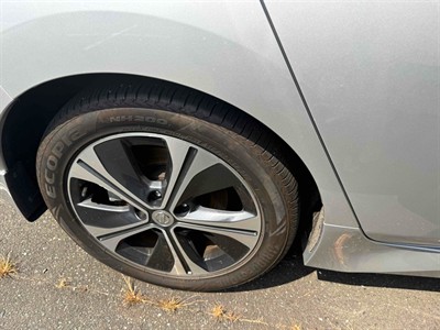 2018 Nissan Leaf - Thumbnail