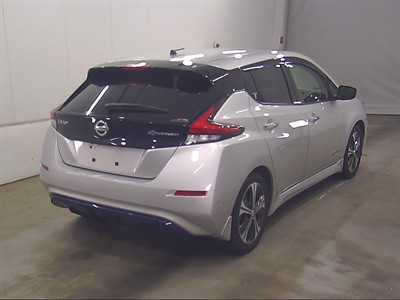 2018 Nissan Leaf - Thumbnail