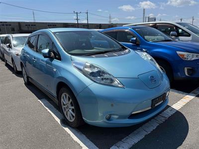 2016 Nissan Leaf - Thumbnail