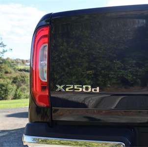 2020 Mercedes-Benz x-class - Thumbnail