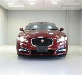 2015 Jaguar XF - Thumbnail