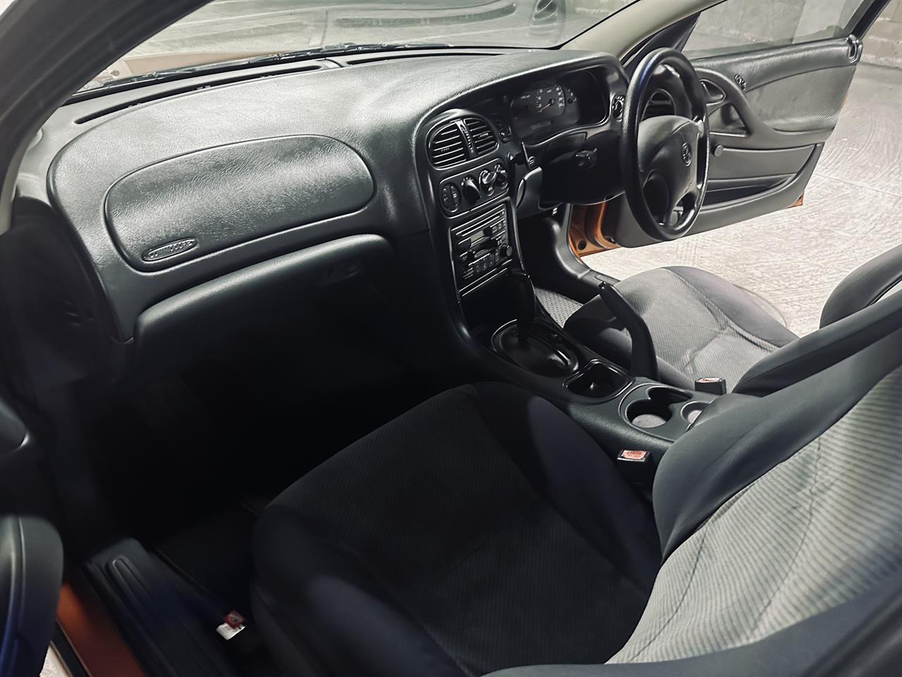 2000 Holden Commodore