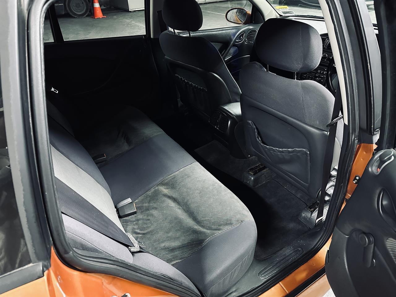 2000 Holden Commodore