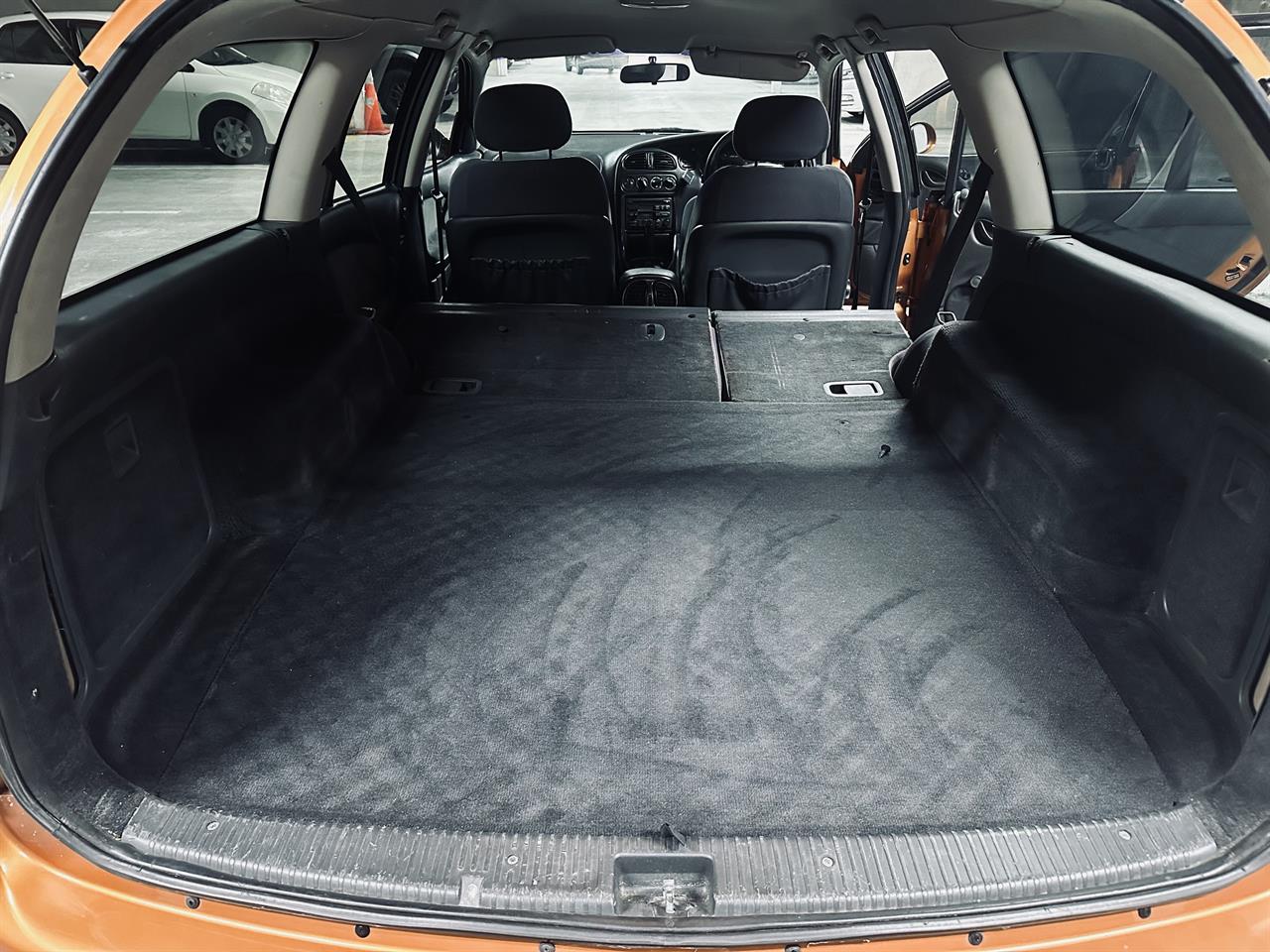 2000 Holden Commodore