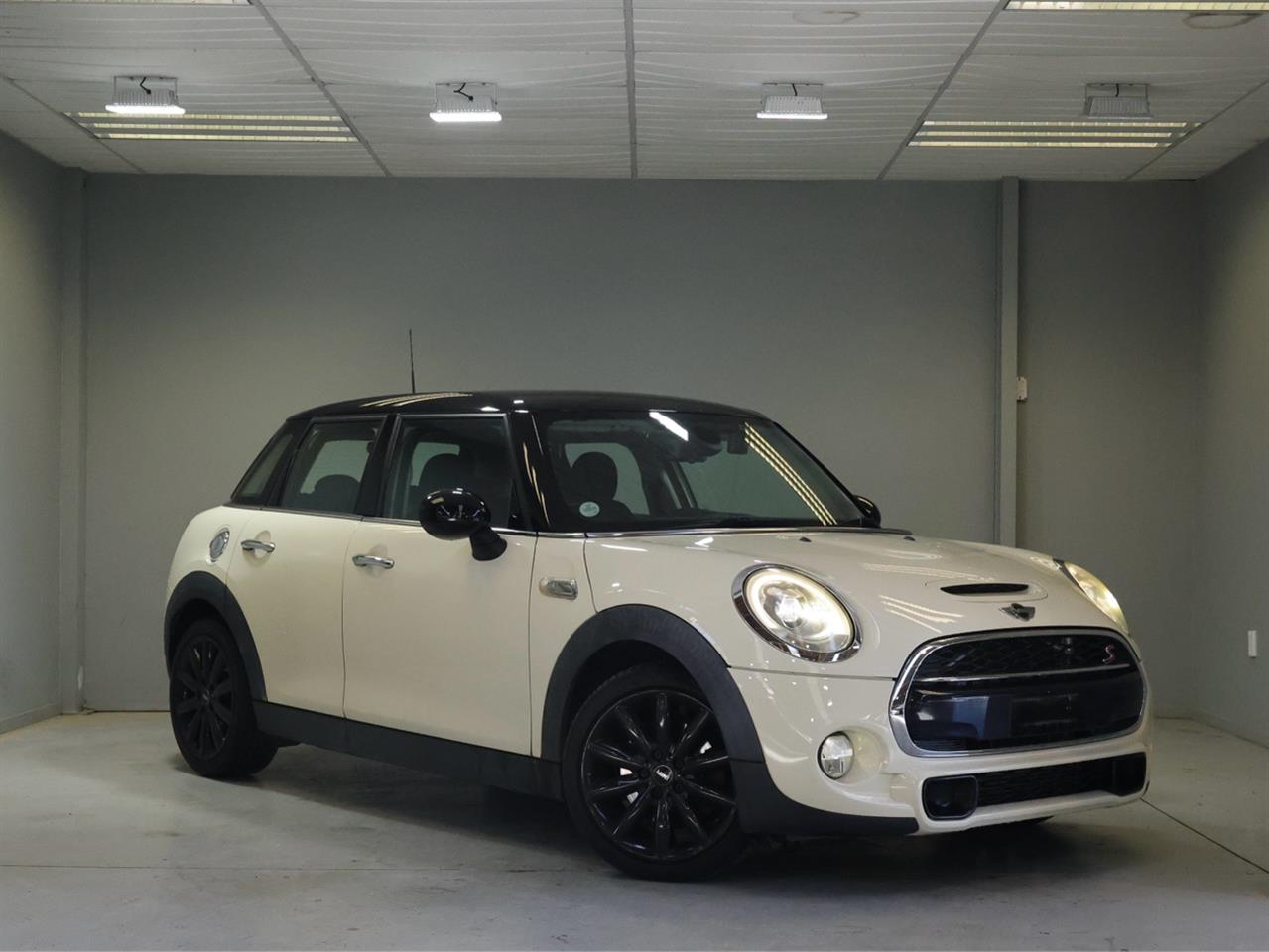 2017 Mini Cooper