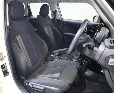 2017 Mini Cooper - Thumbnail