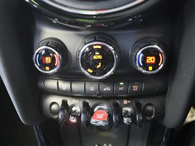 2017 Mini Cooper - Thumbnail