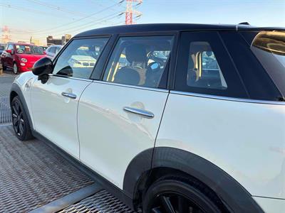 2017 Mini Cooper - Thumbnail