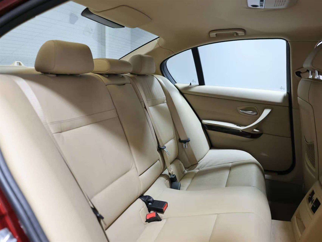 2010 BMW 320i
