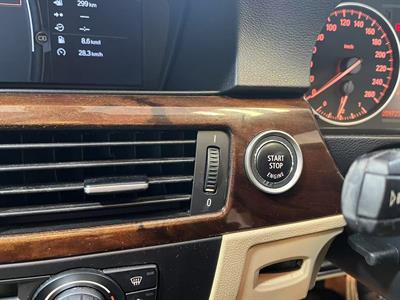 2010 BMW 320i - Thumbnail