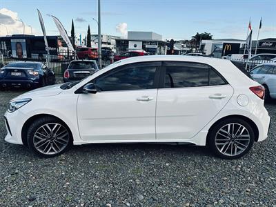 2020 Kia Rio - Thumbnail