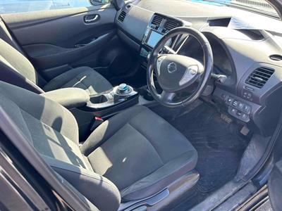 2014 Nissan Leaf - Thumbnail