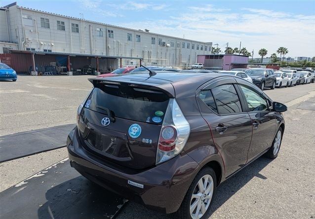 2013 Toyota Aqua