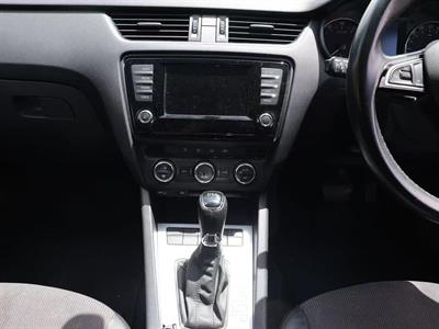 2017 Skoda Octavia - Thumbnail