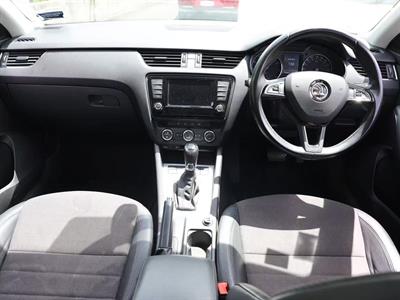 2017 Skoda Octavia - Thumbnail