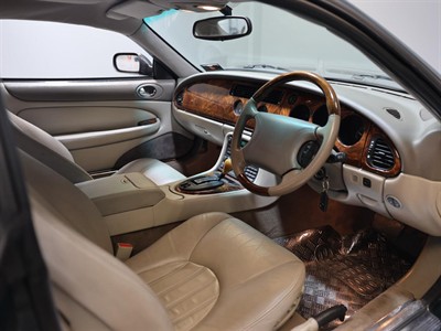 1999 Jaguar XKR - Thumbnail