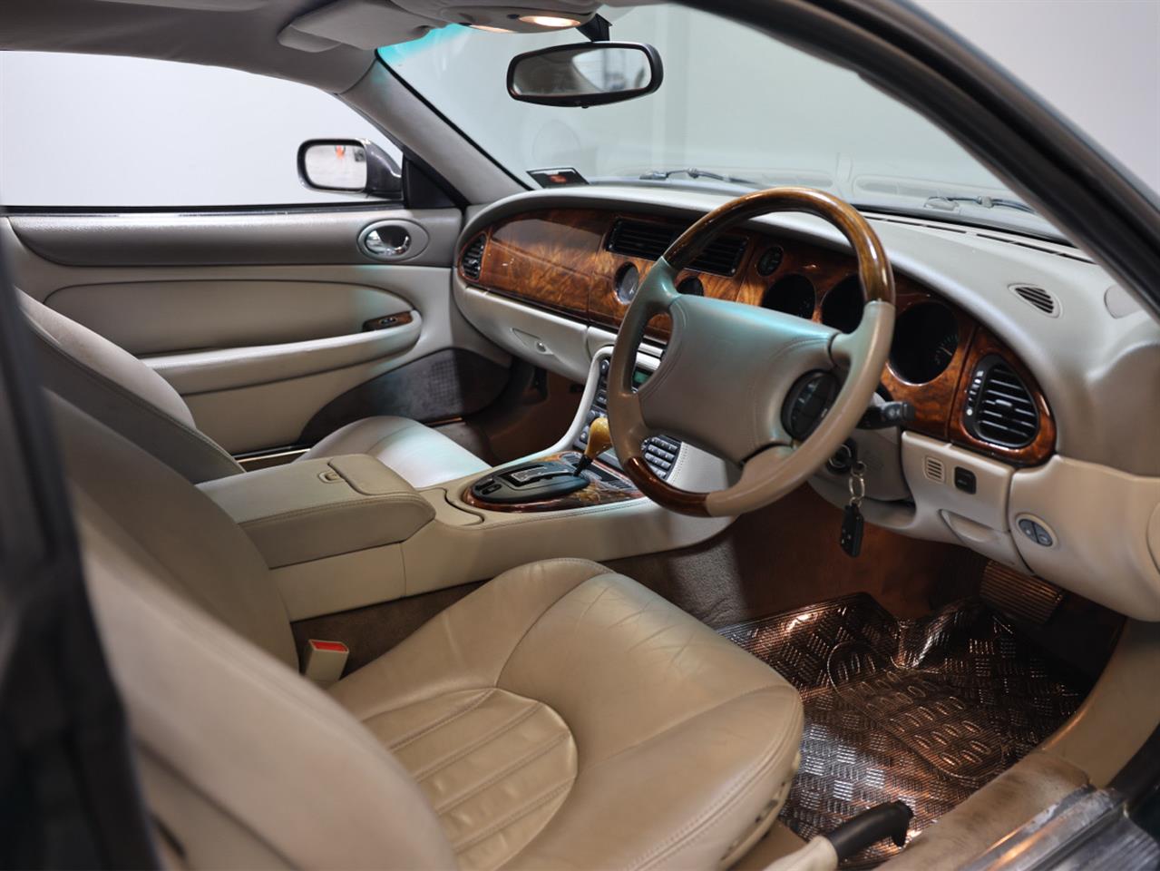 1999 Jaguar XKR