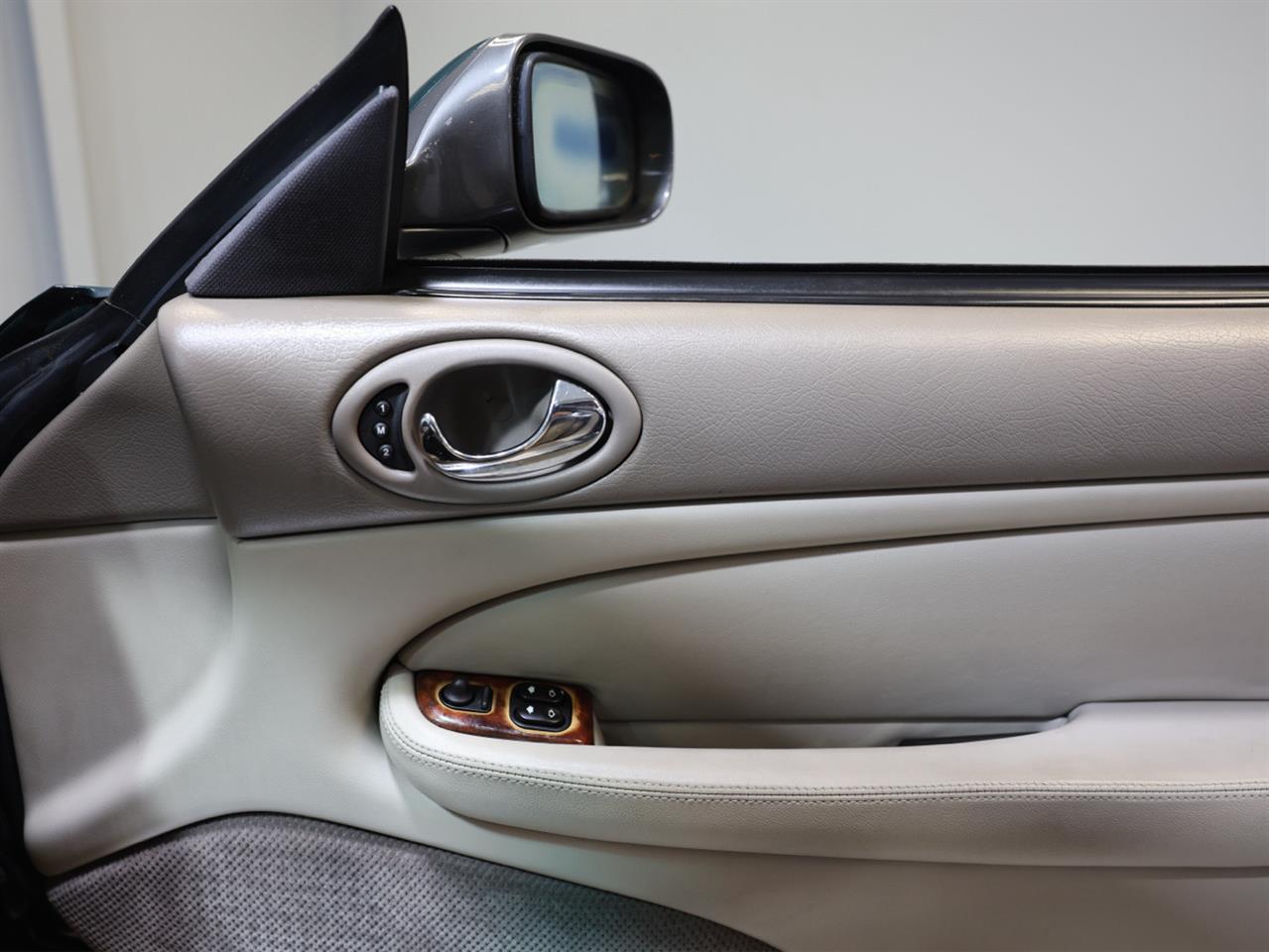 1999 Jaguar XKR