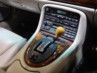 1999 Jaguar XKR - Thumbnail