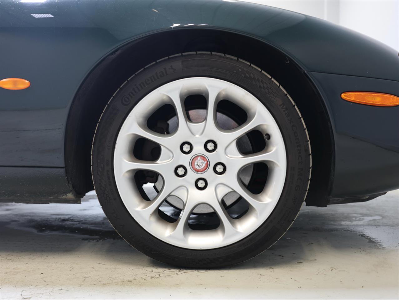 1999 Jaguar XKR