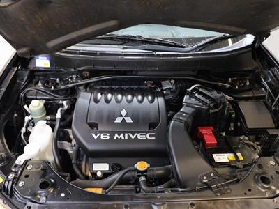 2008 Mitsubishi Outlander - Thumbnail