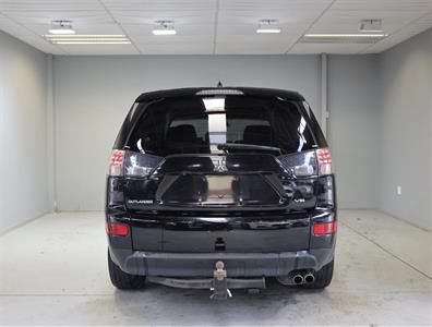 2008 Mitsubishi Outlander - Thumbnail