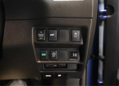 2020 Nissan X-Trail - Thumbnail