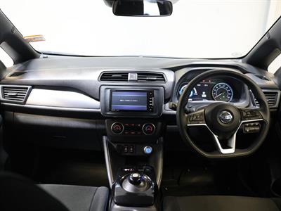 2020 Nissan Leaf - Thumbnail