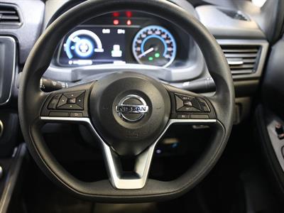 2020 Nissan Leaf - Thumbnail