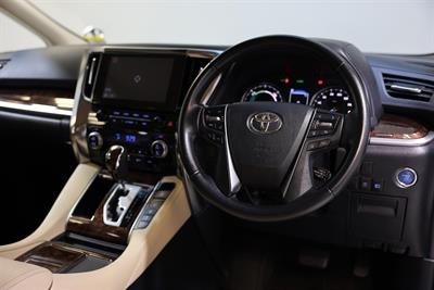 2020 Toyota Vellfire - Thumbnail