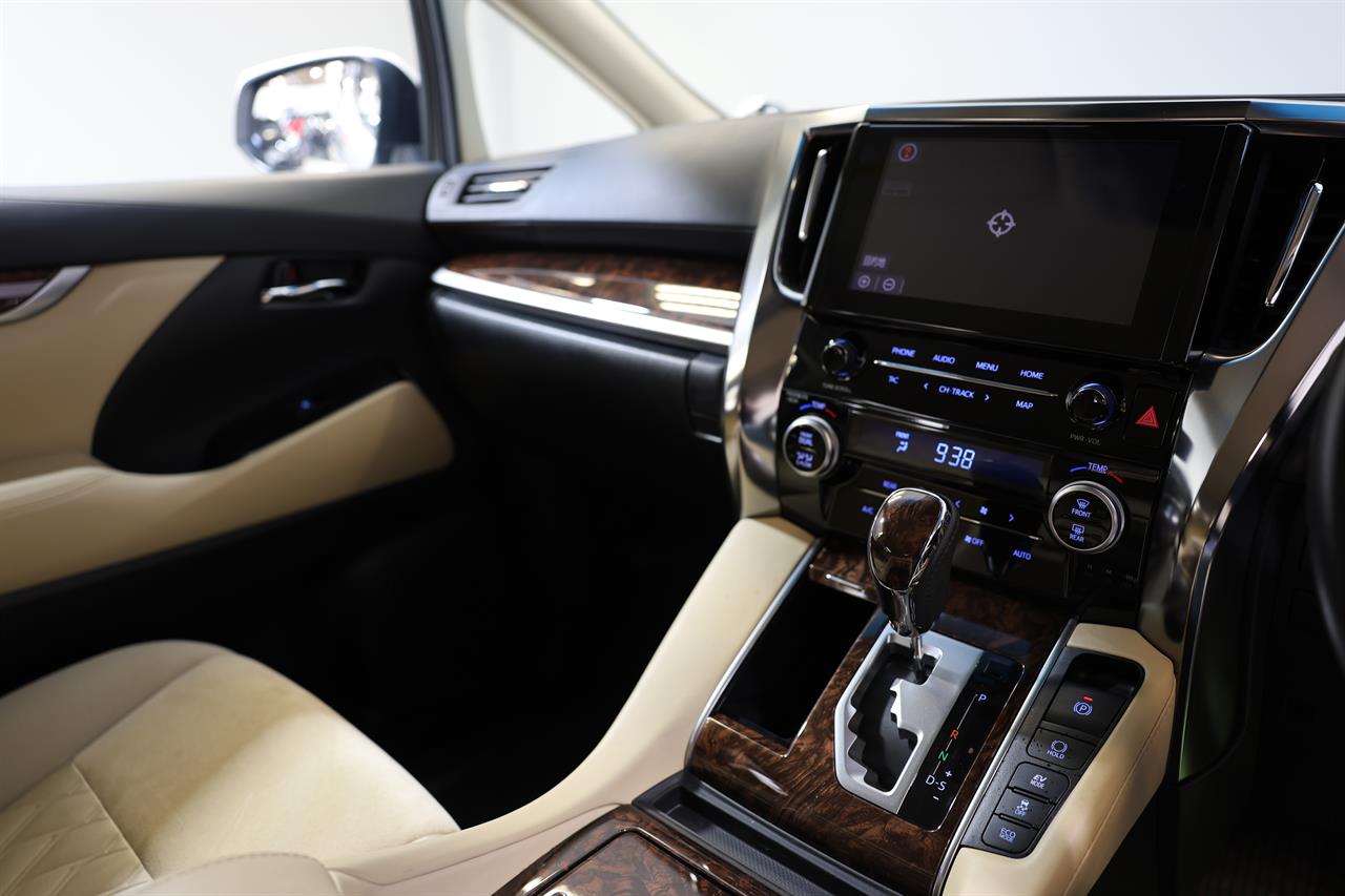 2020 Toyota Vellfire