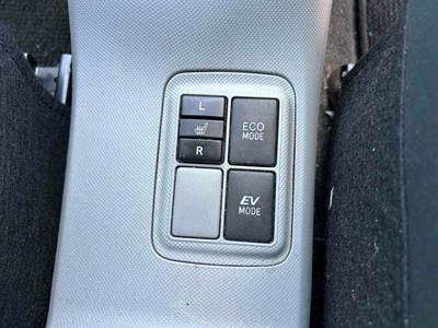 2013 Toyota Aqua - Thumbnail