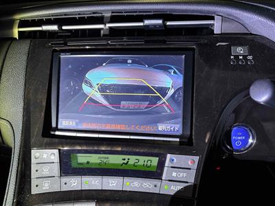 2015 Toyota Prius Phv - Thumbnail