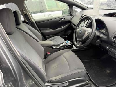 2015 Nissan Leaf - Thumbnail