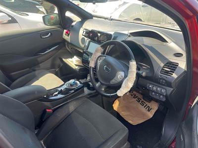 2017 Nissan Leaf - Thumbnail