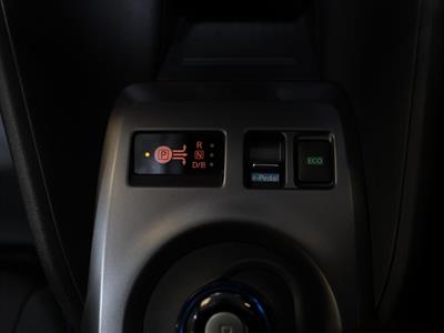 2018 Nissan Leaf - Thumbnail