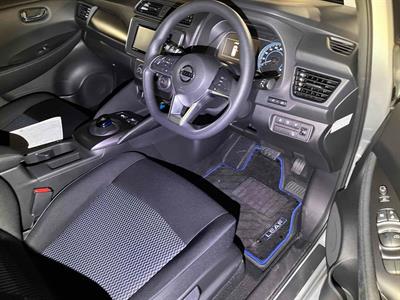 2018 Nissan Leaf - Thumbnail
