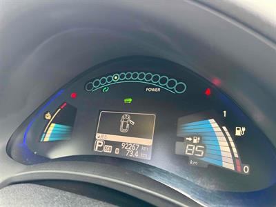 2017 Nissan Leaf - Thumbnail