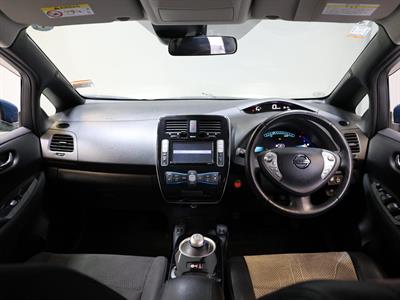 2017 Nissan Leaf - Thumbnail