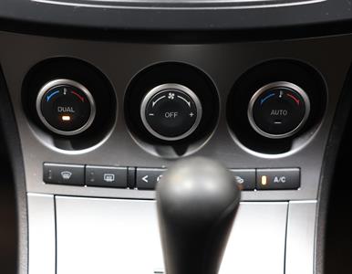 2012 Mazda Axela - Thumbnail