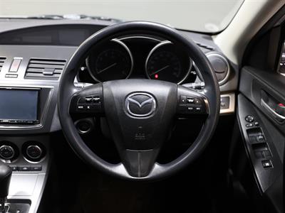2012 Mazda Axela - Thumbnail