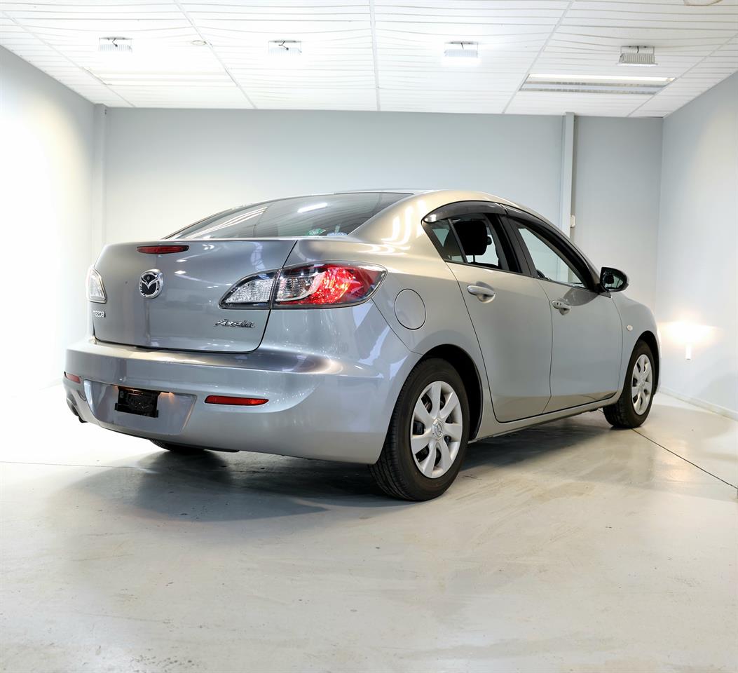 2012 Mazda Axela